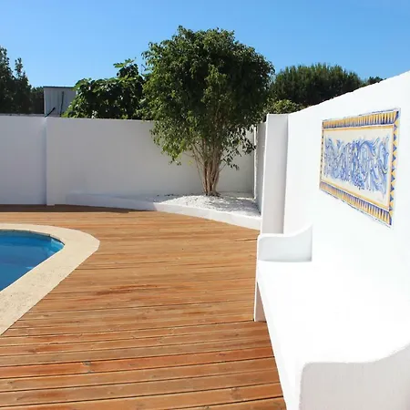Villa Near & Lisbon Corroios