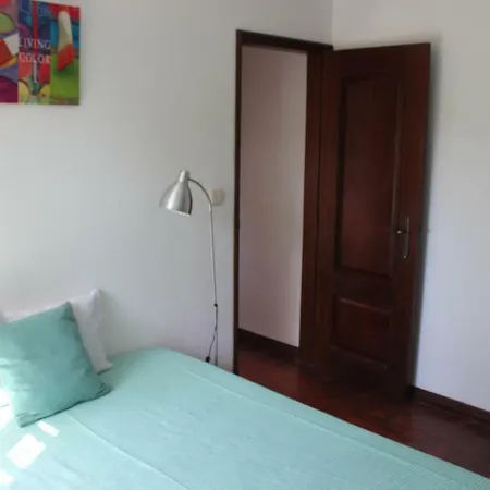 Near & Lisbon Corroios