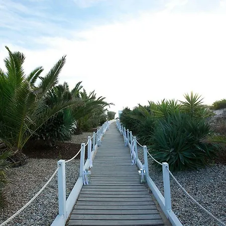 Near & Lisbon Corroios