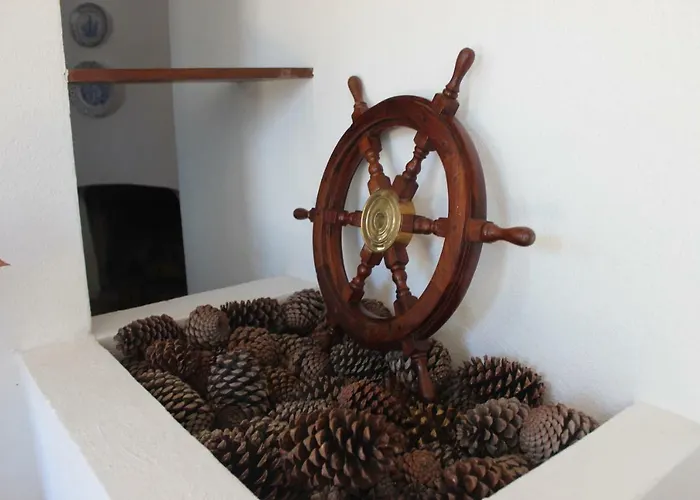 Near & Lisbon Corroios