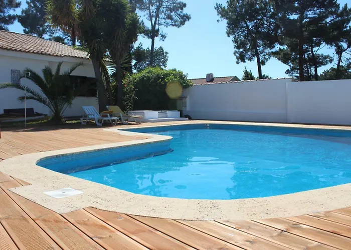 Near & Lisbon * Corroios