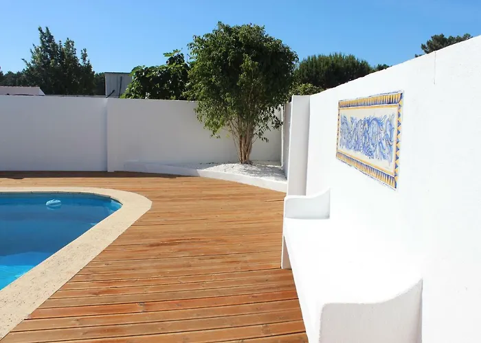 Villa Near & Lisbon Corroios