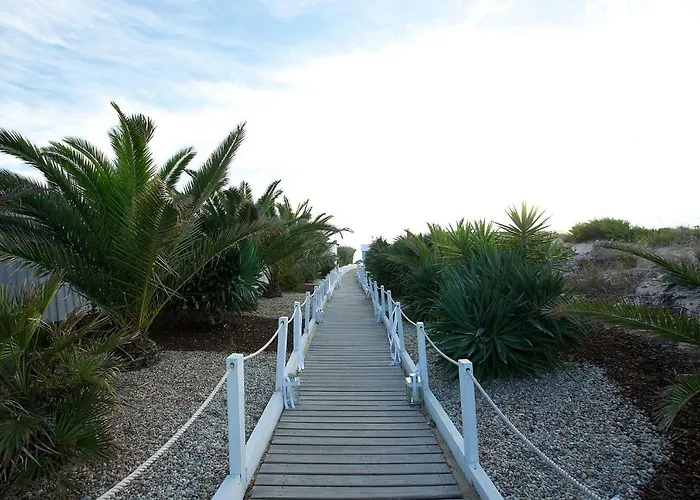 Near & Lisbon Corroios